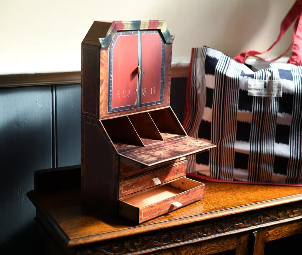 Firmdale drawer-style product packaging